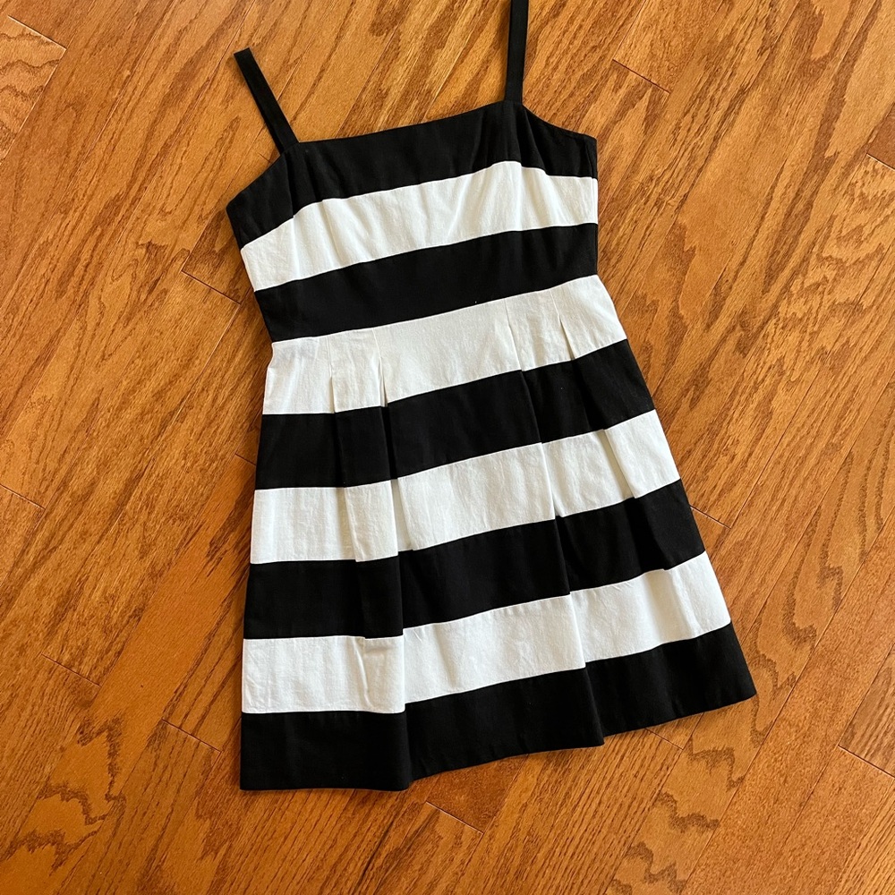 In new condition, Black and White Striped LOFT Dress
